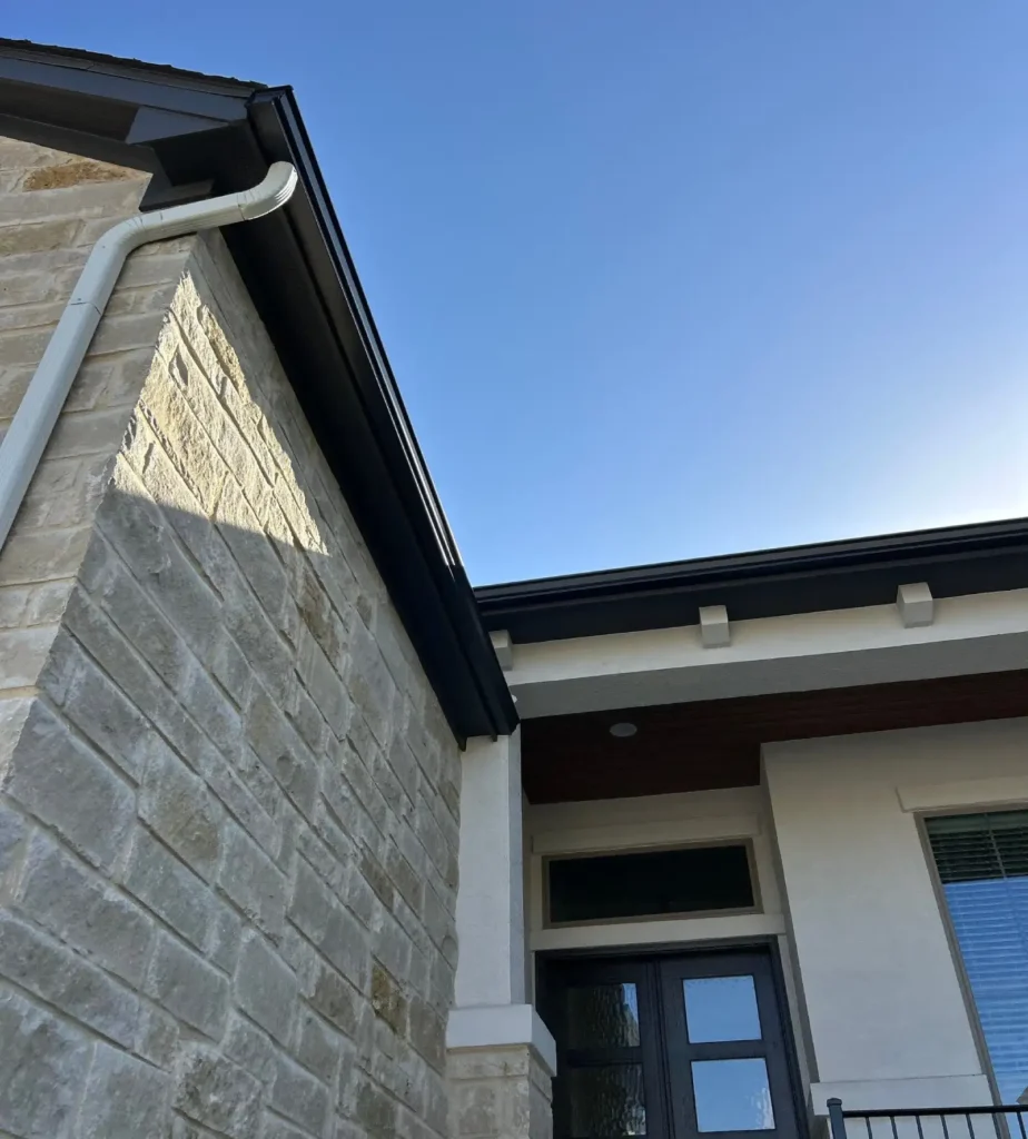 Seamless Gutter Installation10