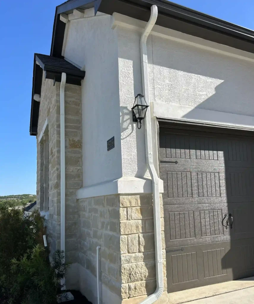 Seamless Gutter Installation8